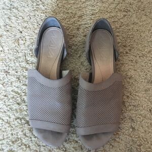 Free People Gray Perforated Flats